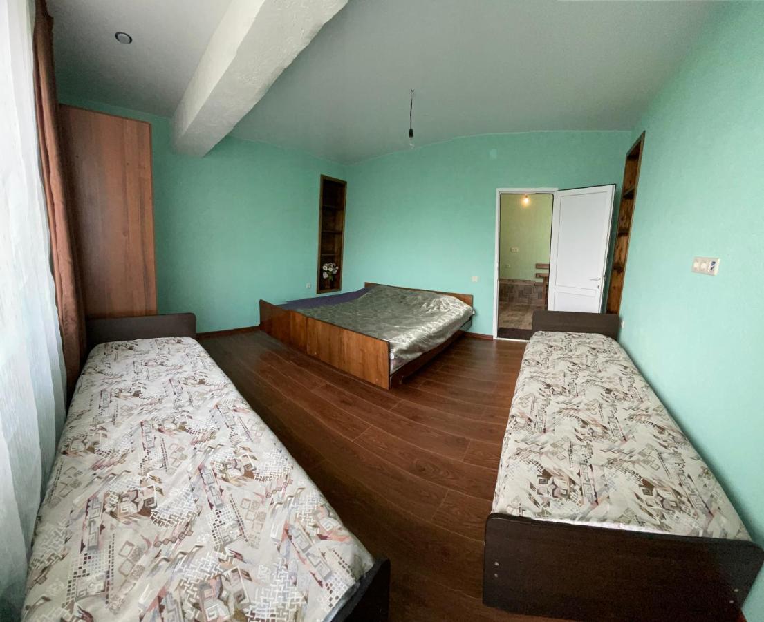 Guesthouse On Sovhoznaya 18 Гагра Екстер'єр фото