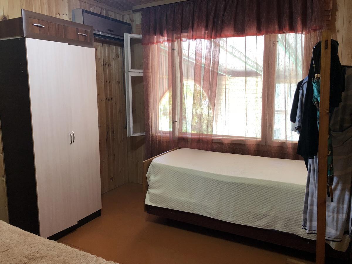 Guesthouse On Sovhoznaya 18 Гагра Екстер'єр фото